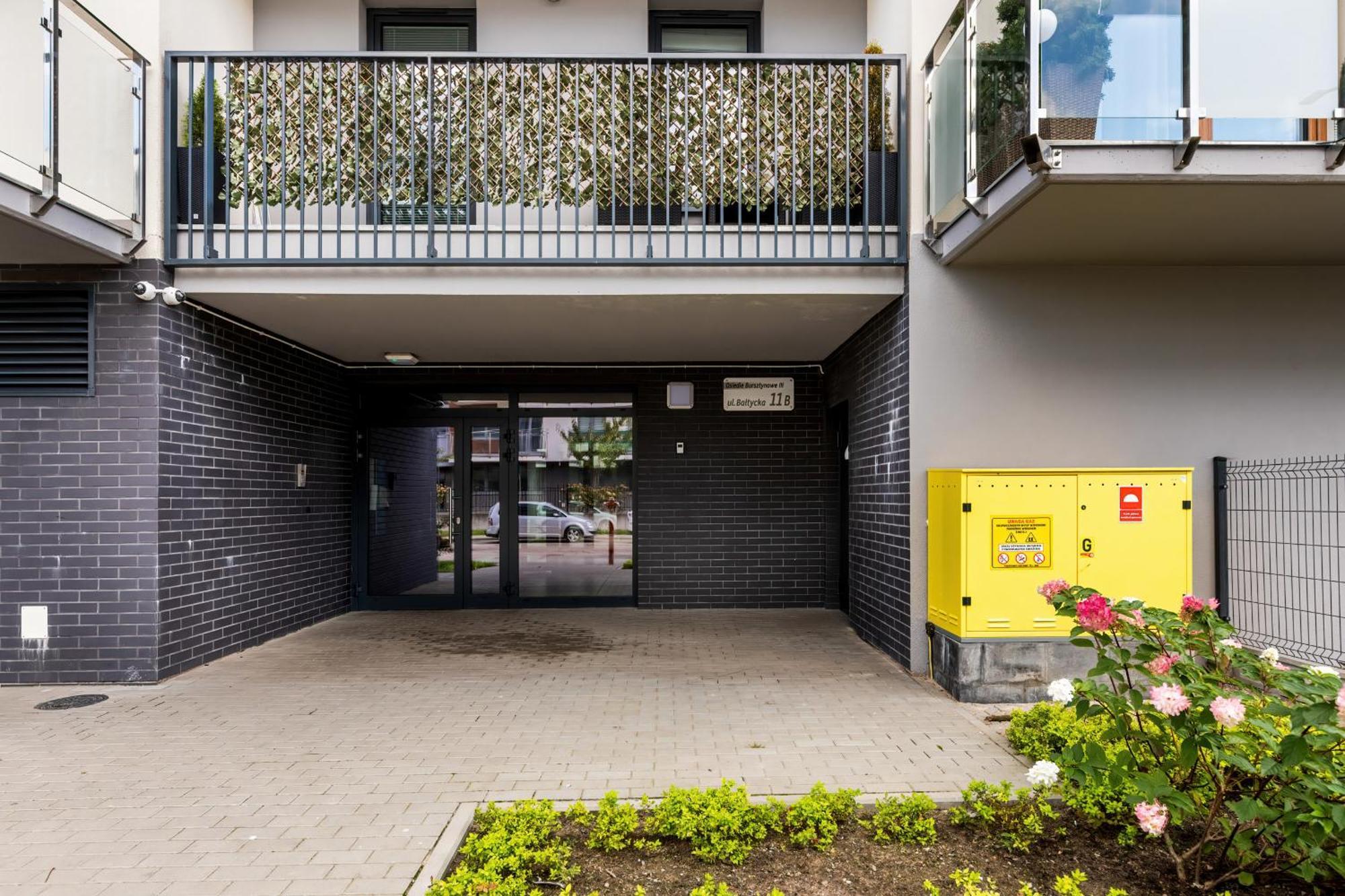 Color Apartments Apartament Black & White 科沃布热格 外观 照片